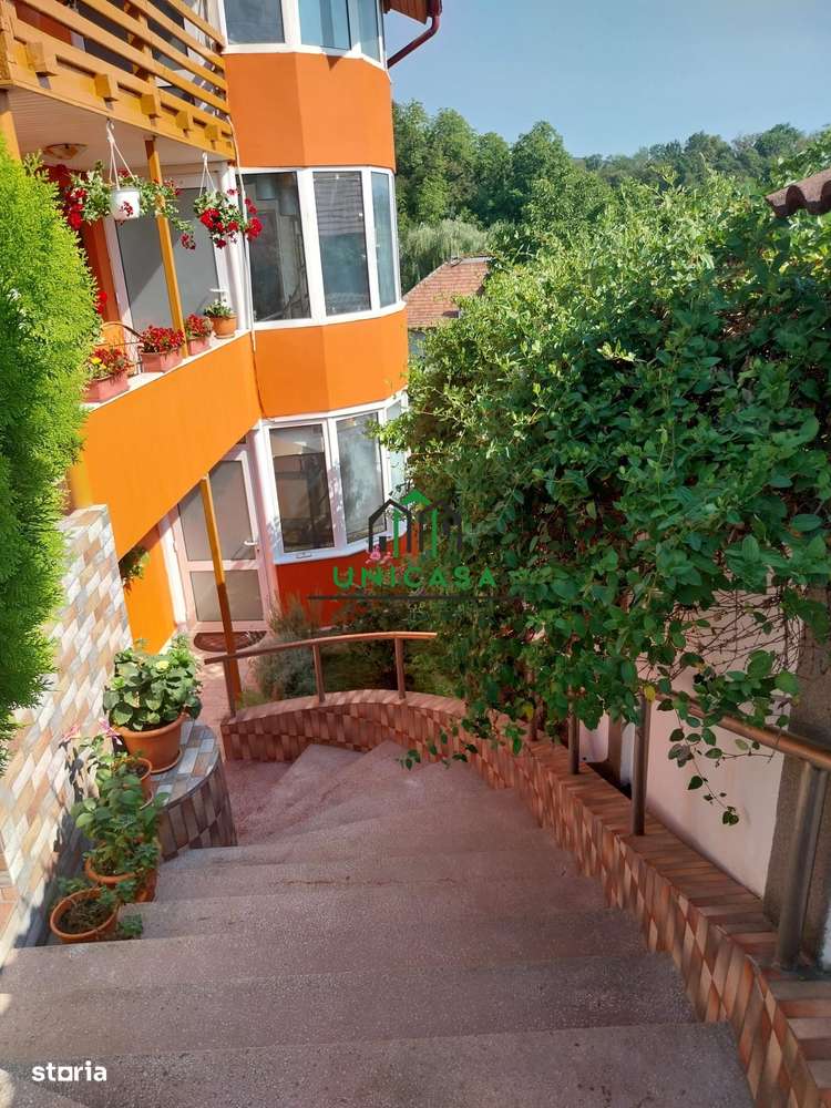 Casa - Cetatuie - Vedere Panoramica - Imagine principală: 1/20