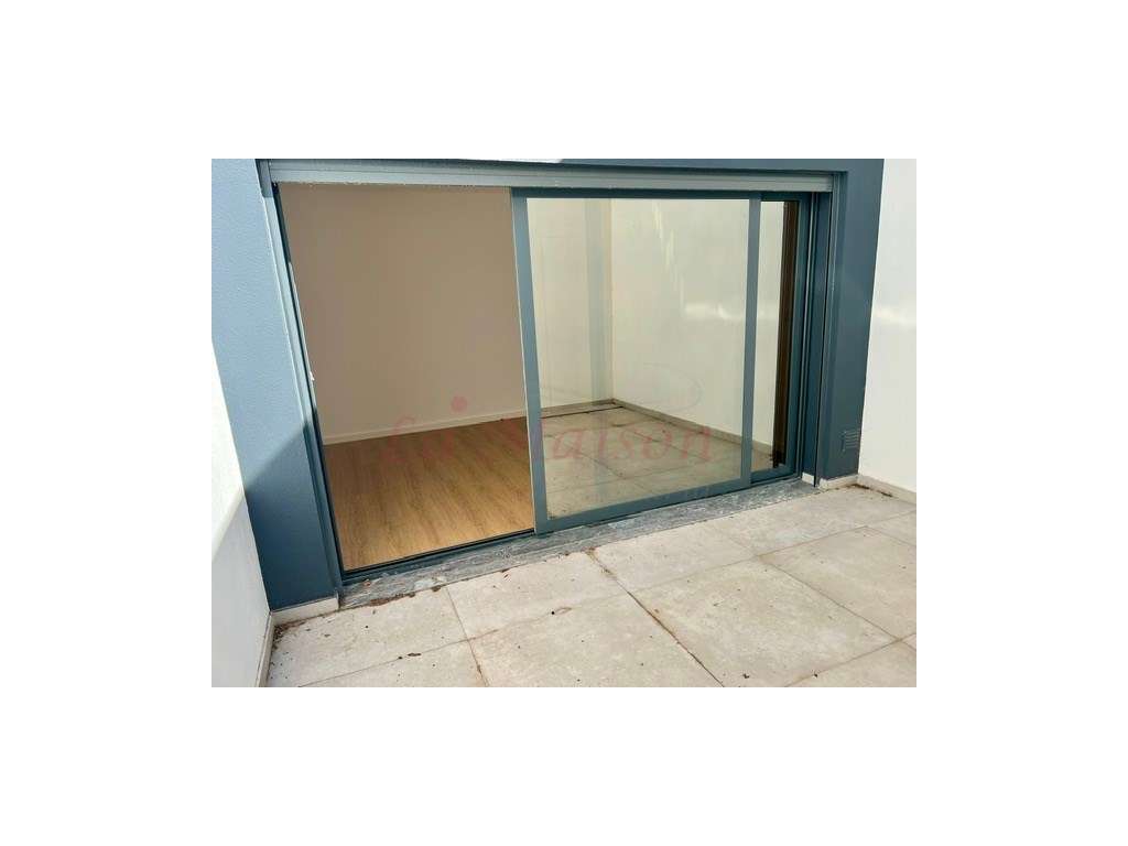 Moradia V5 no centro de Loures-27