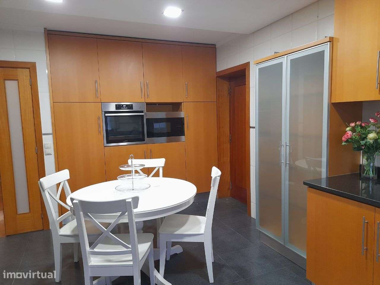 Moradia T4 com piscina - Grande imagem: 3/16