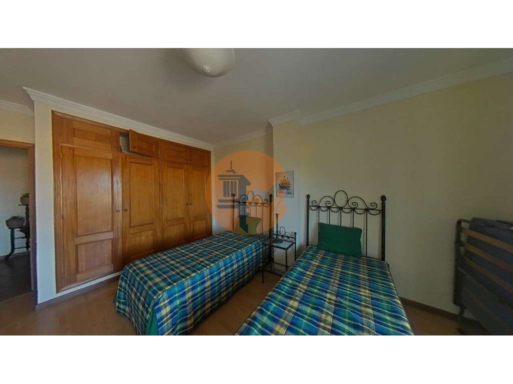 Fantástica Moradia com Piscina para venda-53