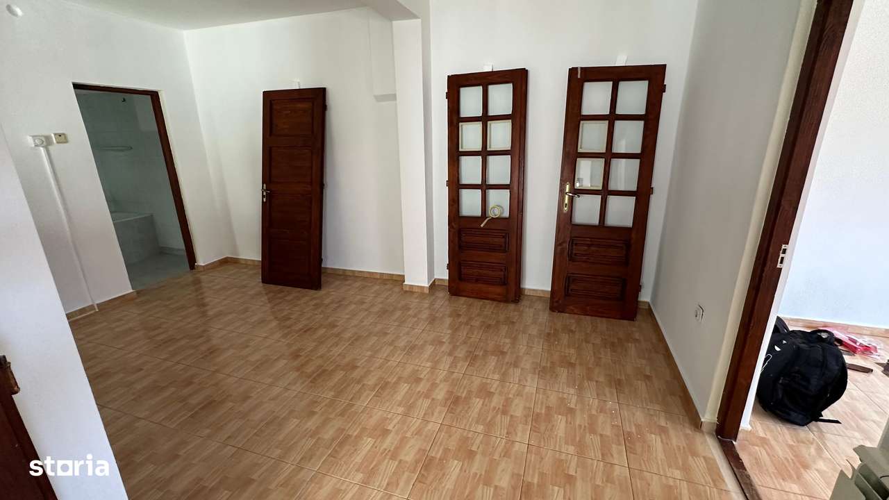 Casă de închiriat în zona Faleza Nord - Imagine principală: 5/20