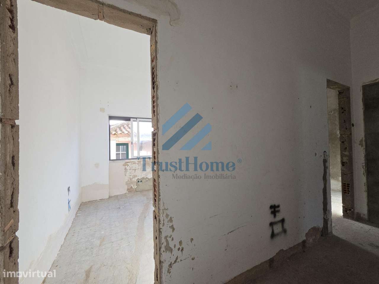 V4 para remodelação em São João da Ribeira a 13 Km de Rio Maior-33