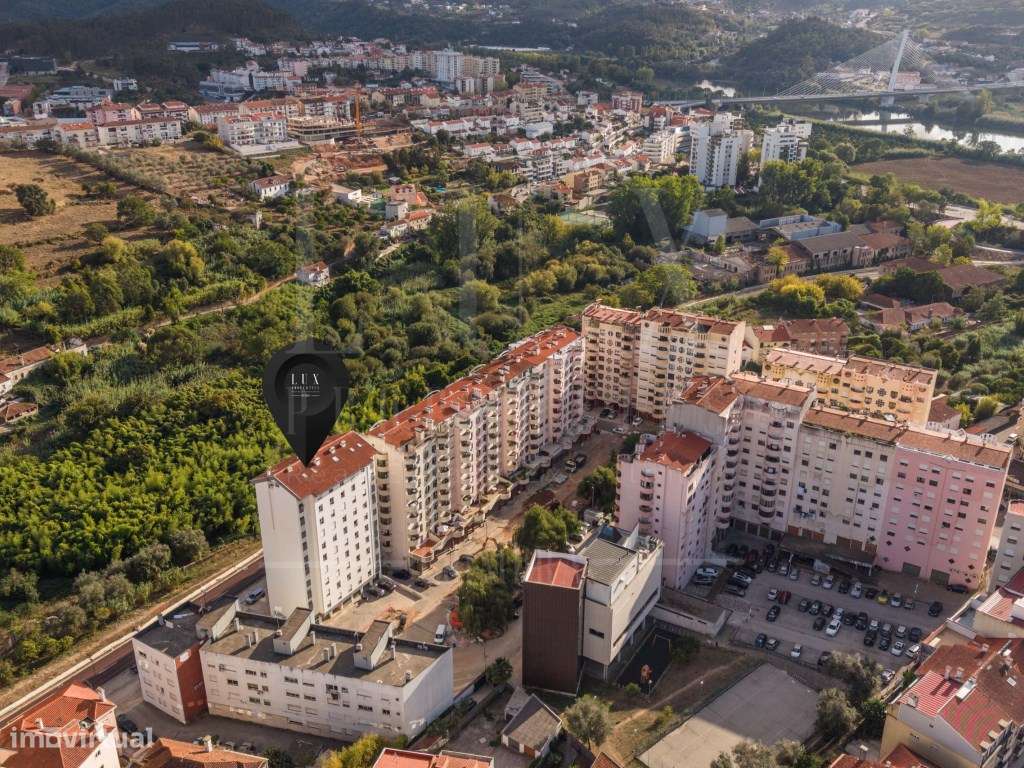 Apartamento T4 com Garagem | Rua Sanches da Gama, Coimbra-31