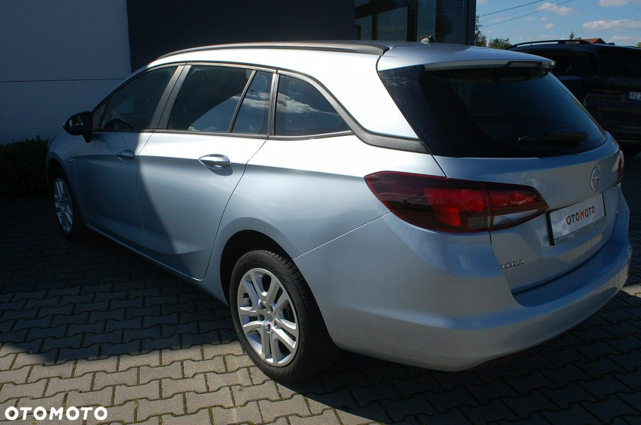 Opel Astra - 3