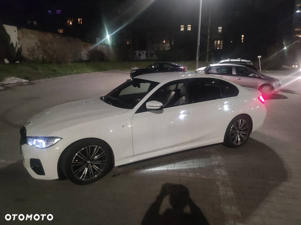 BMW Seria 3 318i M Sport - 2