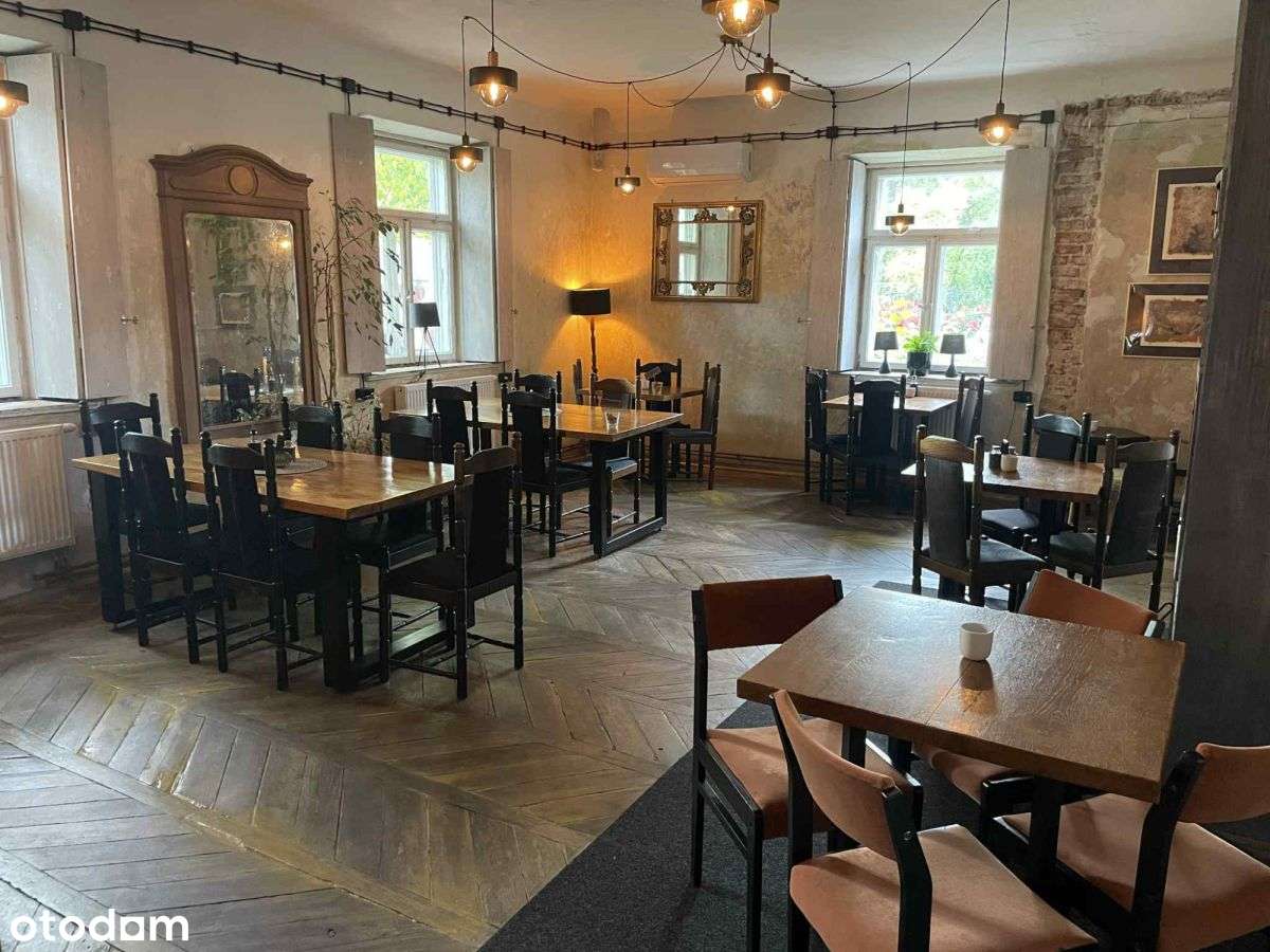 Restauracja w zabytkowej kamienicy-4