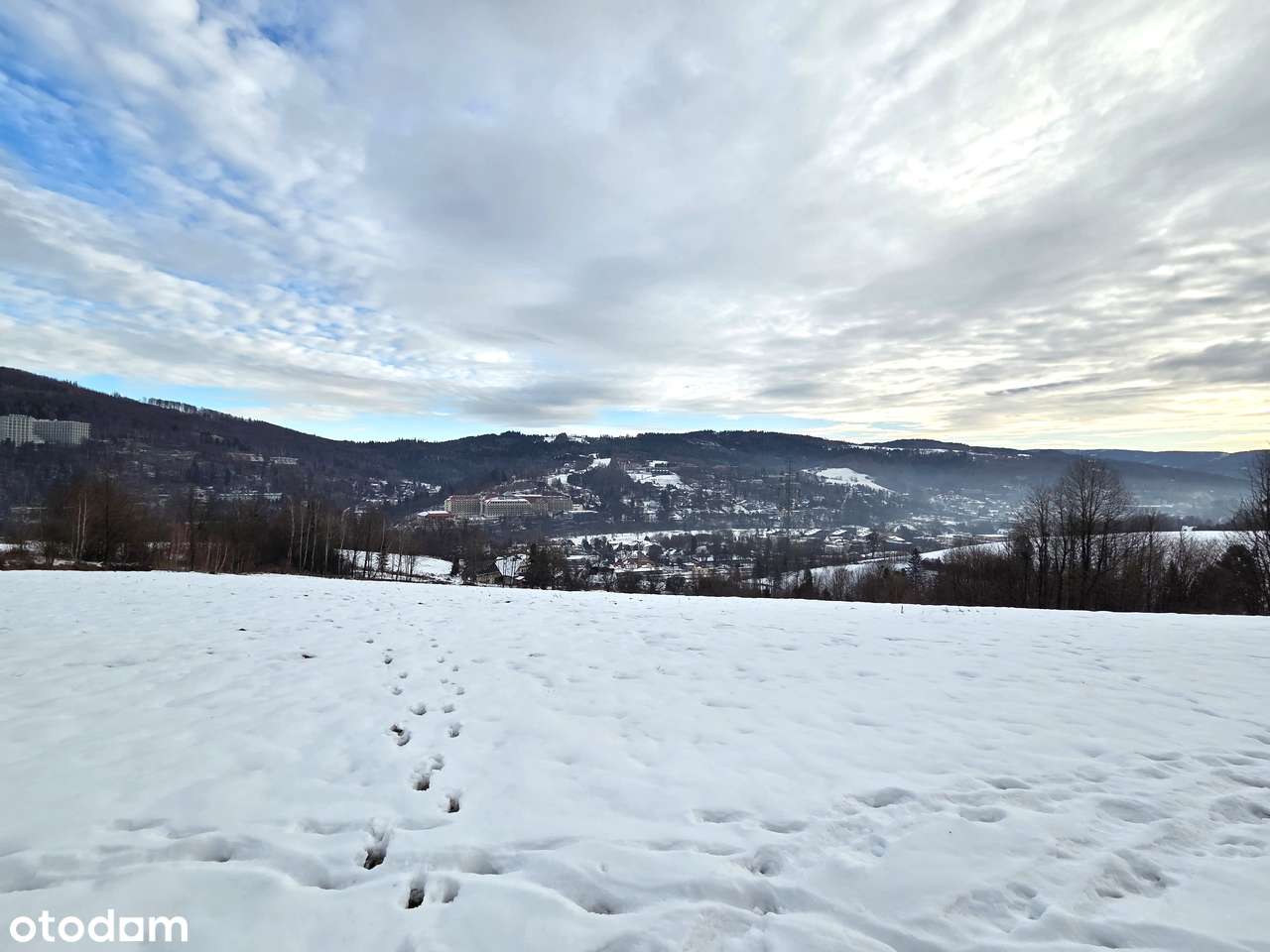 Działka budowlana w Wiśle – widok, słońce i cisza-0