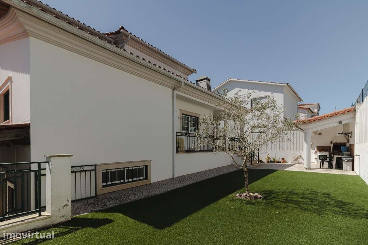 Moradia Isolada T4 / Casal de Matos / Leiria-46