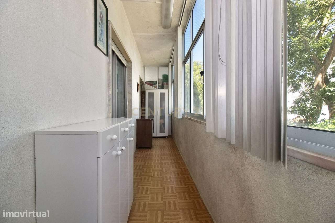 Apartamento T3 com 2 casas de banho em Barcarena – Pronto a habitar-23