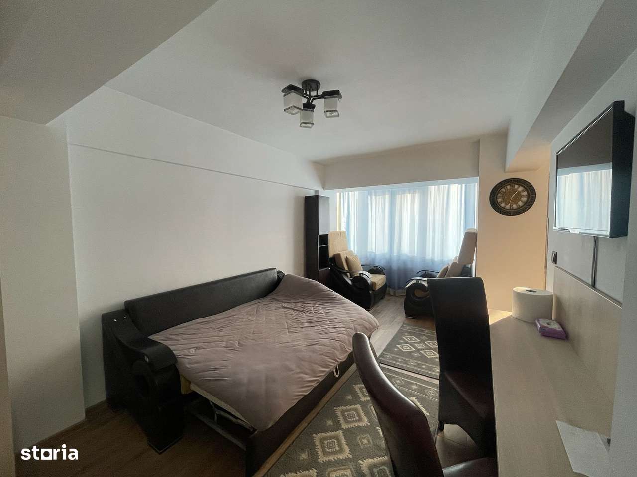 GARSONIERA CENTRALA | MOBILATA | VEDERE SPRE ORAS | RADAUTI - Imagine principală: 4/10