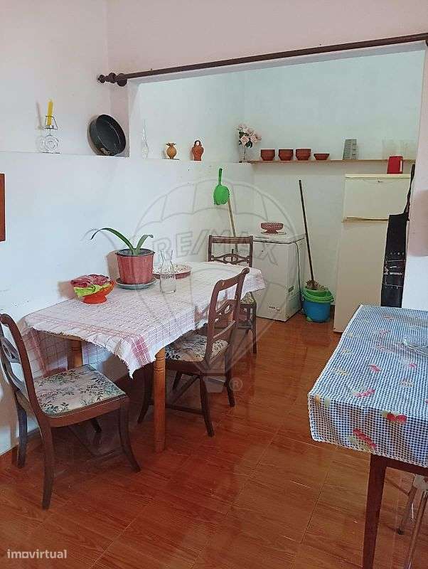 Moradia T4 para venda-6