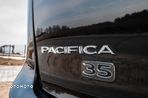 Chrysler Pacifica - 32