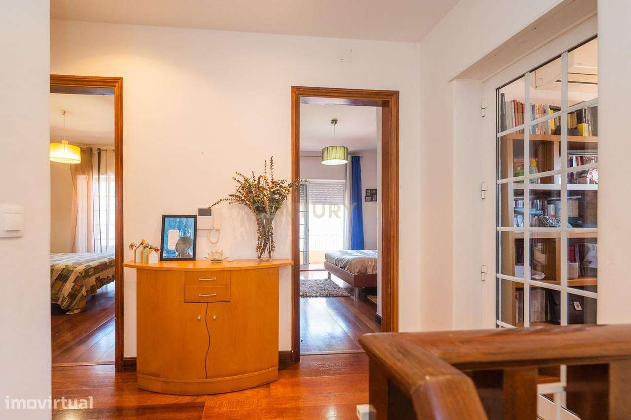 Moradia T4 com piscina-46