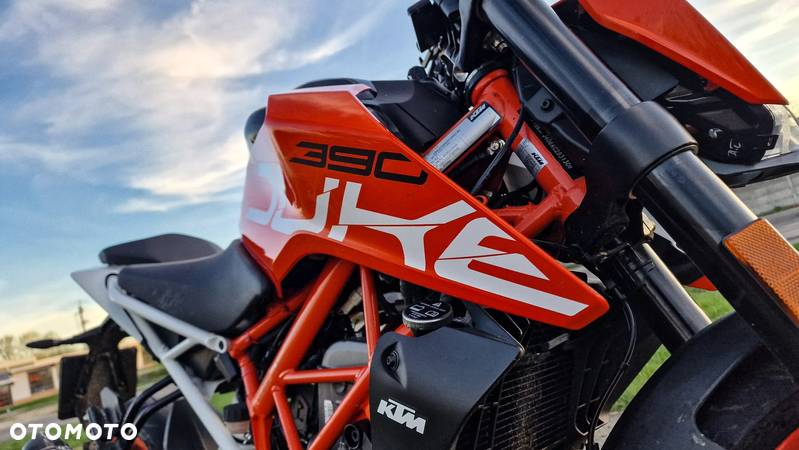 KTM Duke - 13