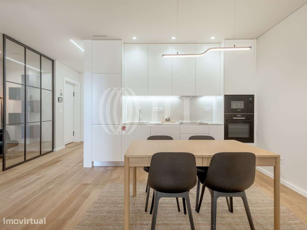 Apartamento T1+1, com varanda e estacionamento, em Matosinhos-6