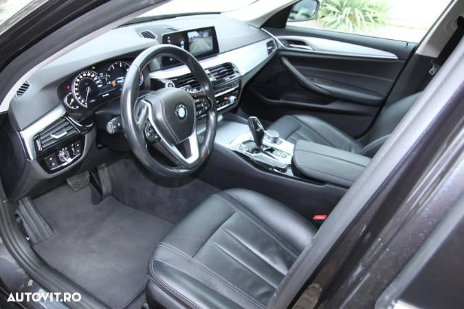 BMW Seria 5 520d AT - 15