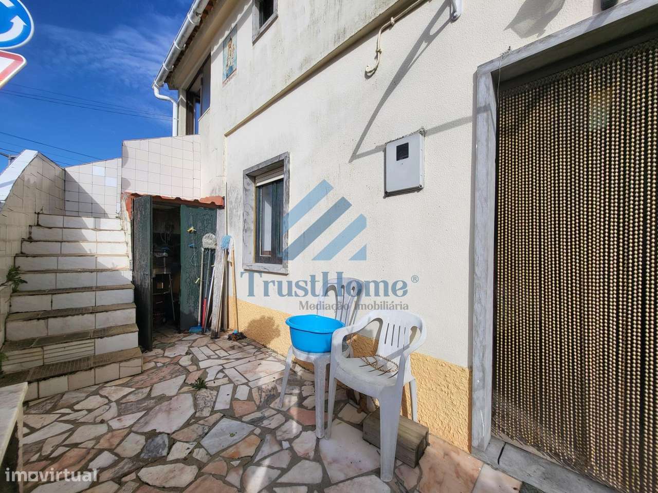 T4 com bastante potencial na Tojeira (Magoito) a 9min da praia...-9