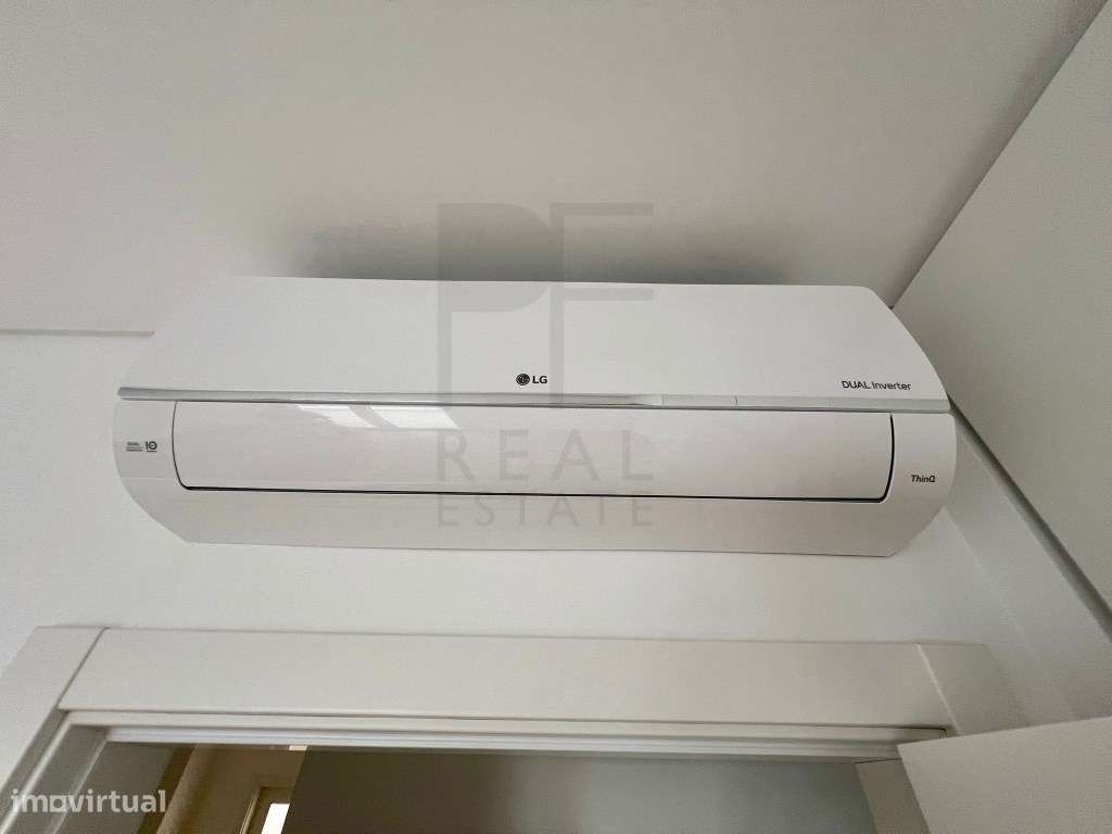 T3 em Suites - 1º Andar com elevador - PAREDE-13