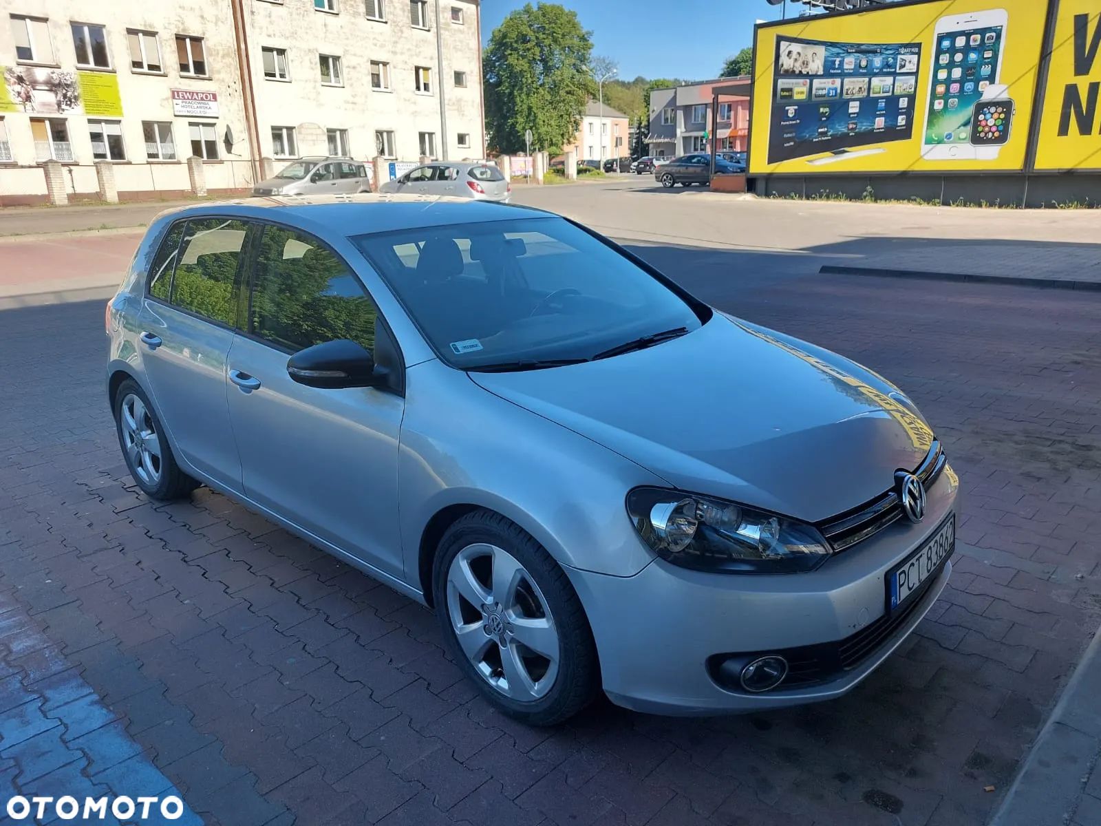 Volkswagen Golf VI 1.6 TDI BlueMot Comfortline - 1