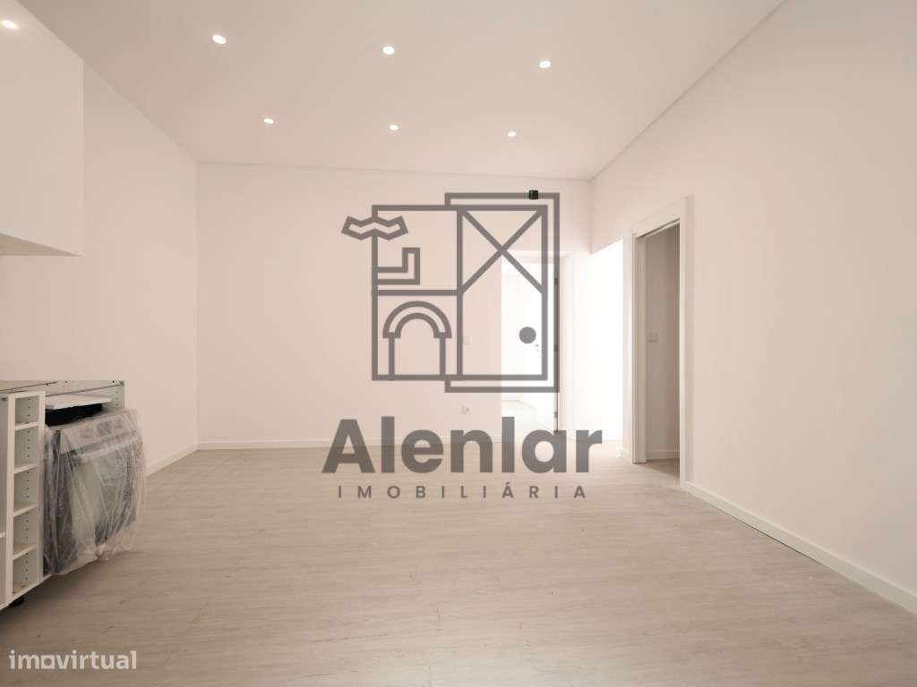 MORADIA NOVA a 10 minutos de ALENQUER - Grande imagem: 5/30