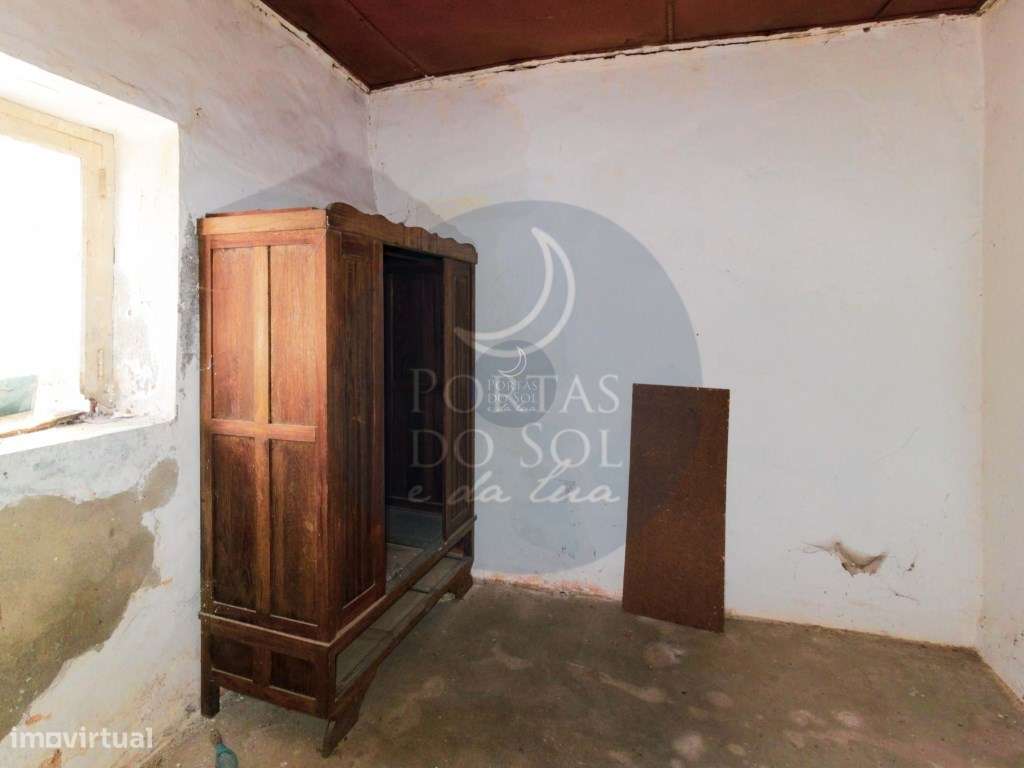 Moradia V2 c garagem-8