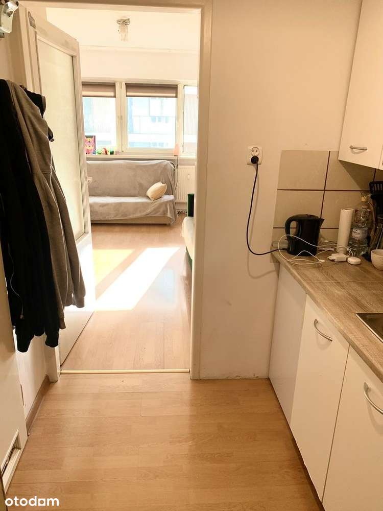 Kawalerka ścisłe centrum ul. Chmielna-15