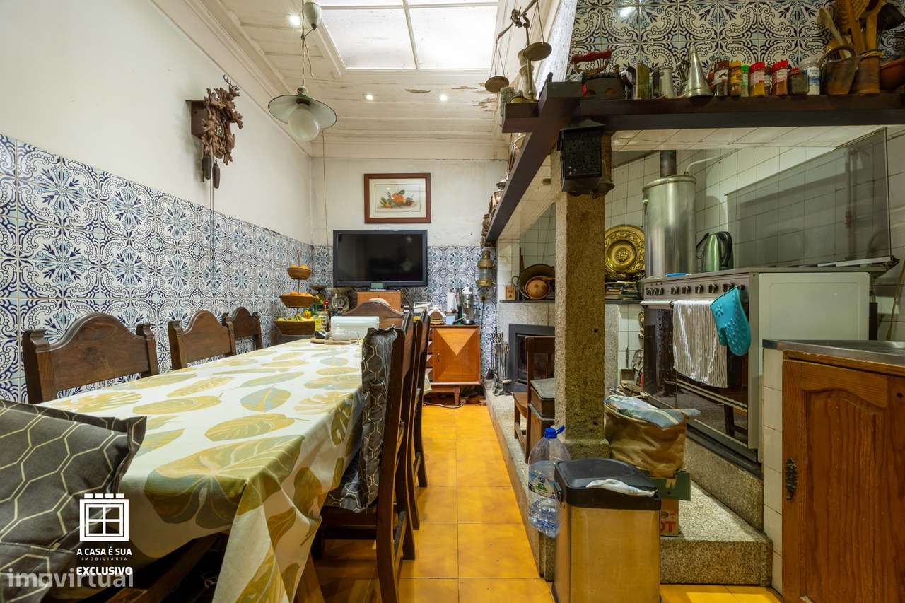 Moradia no centro de Ovar com excelente potencial - Exclusivo-6