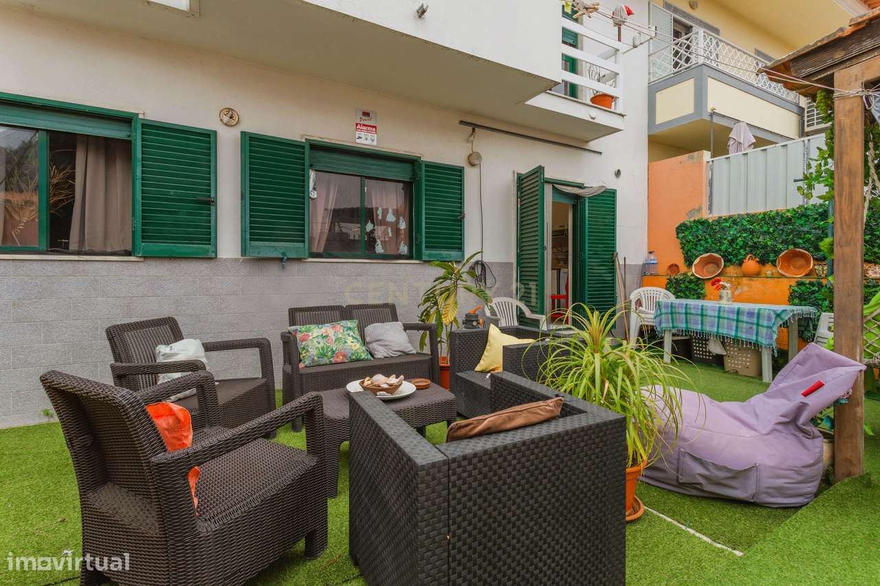 Andar de Moradia com Excelente Espaço Exterior / Terraço com 50 m² e S-13