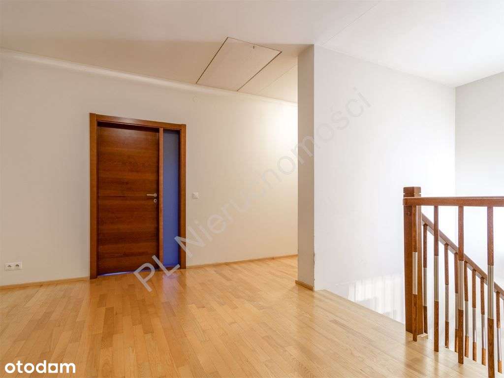 Atrakcyjny dom z ogrodem gotowy do zamieszkania-16