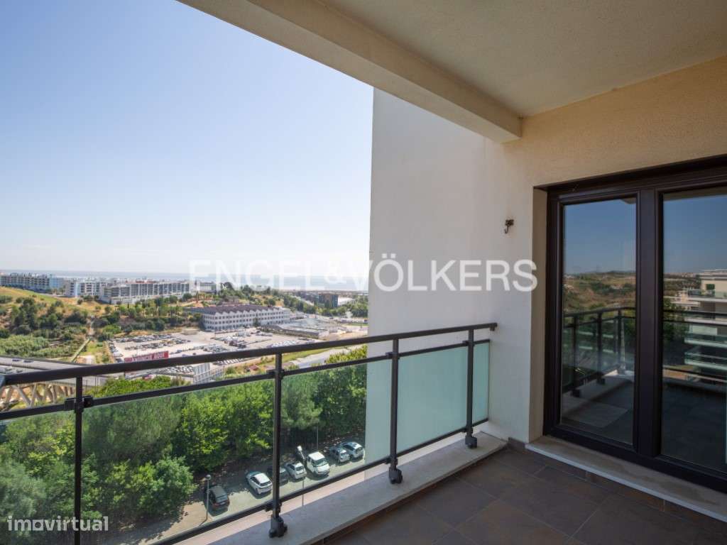 T2 com Garagem em Localização Premium - Terraços da Ponte - Grande imagem: 3/25