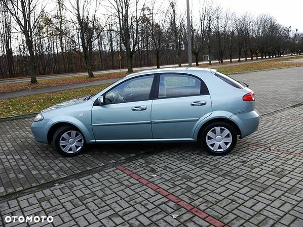 Chevrolet Lacetti - 5