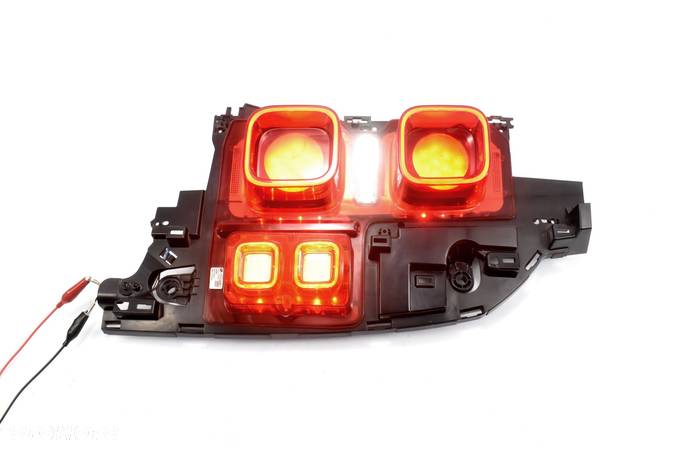 Lampa Prawy Tył L8B2-13404-Af Land Rover Defender L663 Ii 2020- - 1