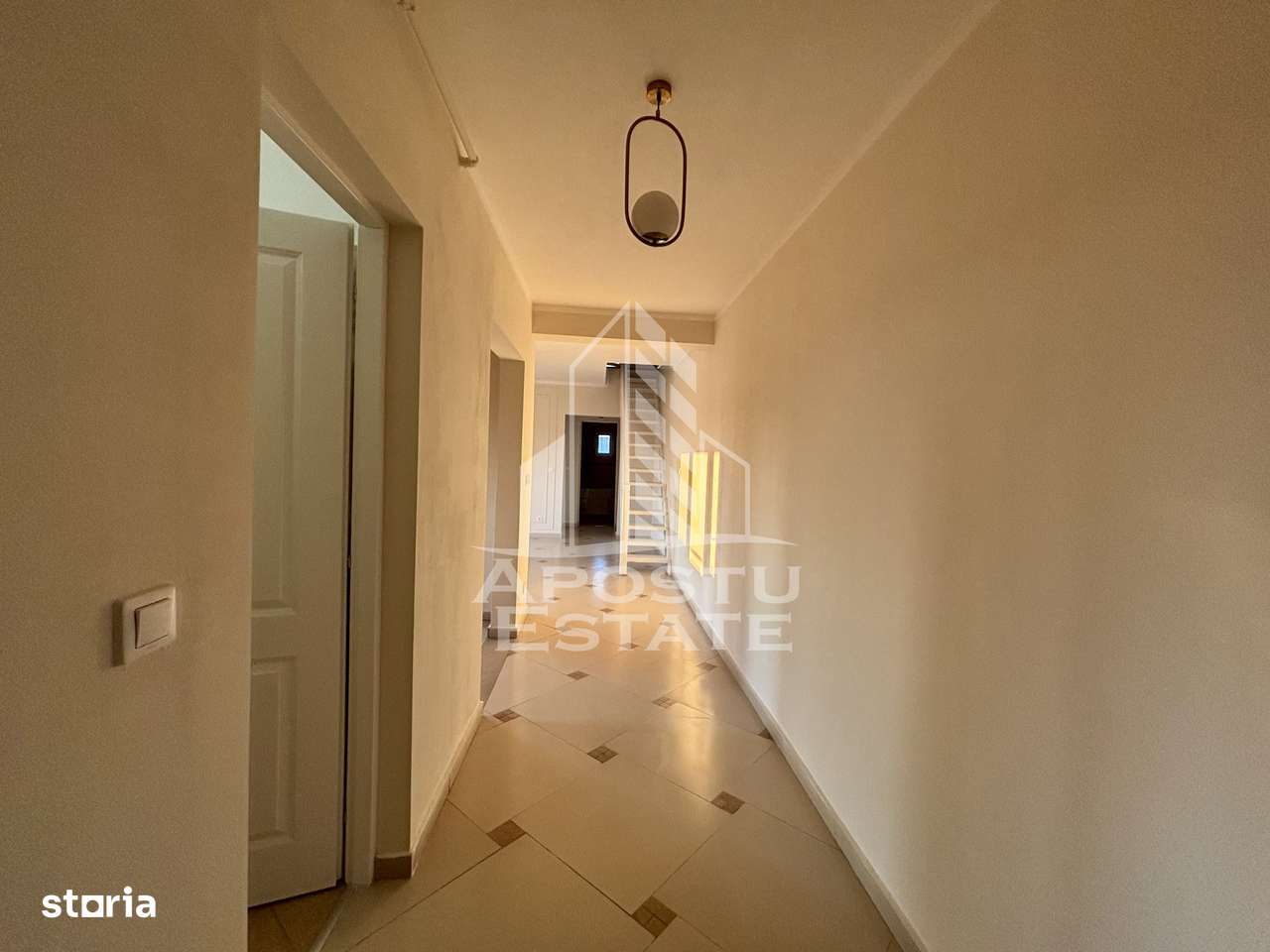 Apartament cu 4 camere in zona Dambovita cu pod amenajat, decomandat - Imagine principală: 4/11