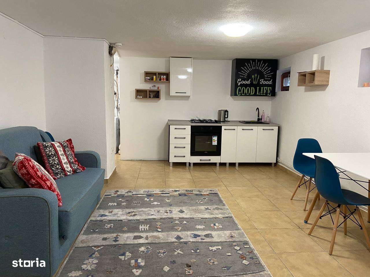 Garsoniera de inchiriat - Imagine principală: 5/5