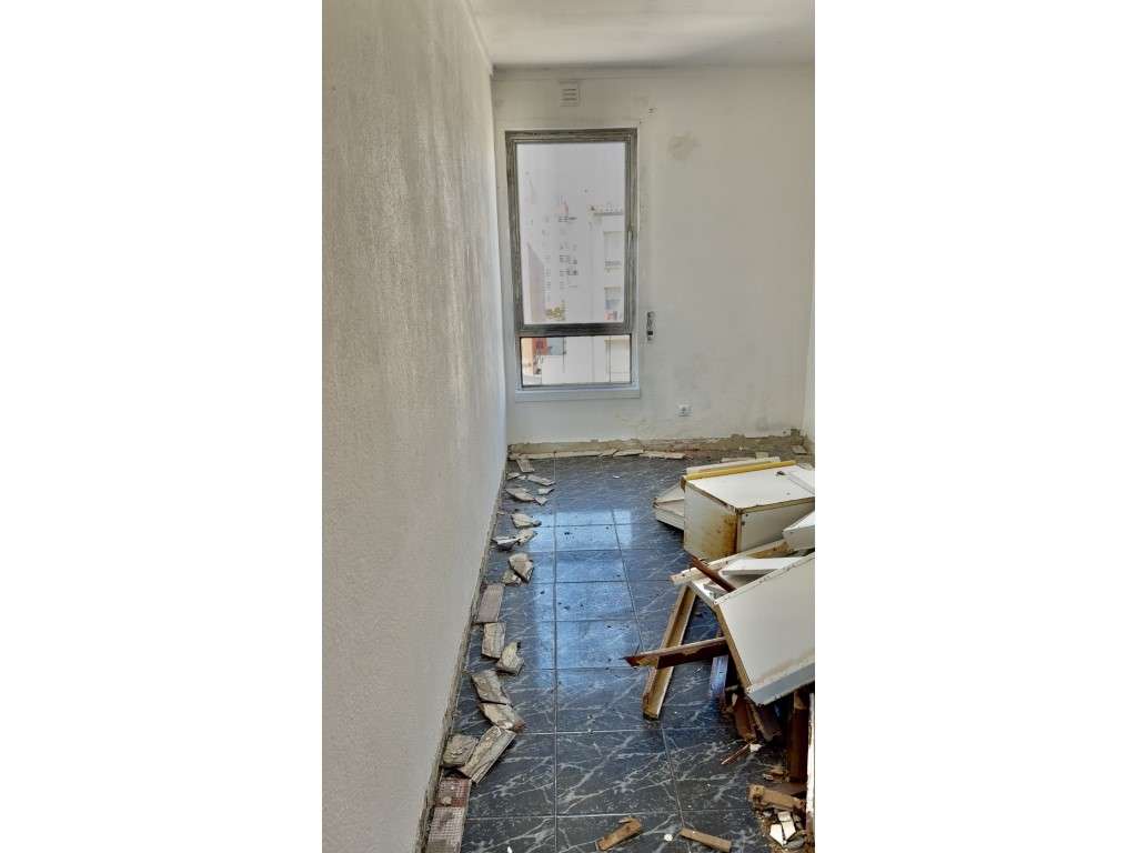 Apartamento T3 no Largo Alberto Mendes Fialho, 4-6