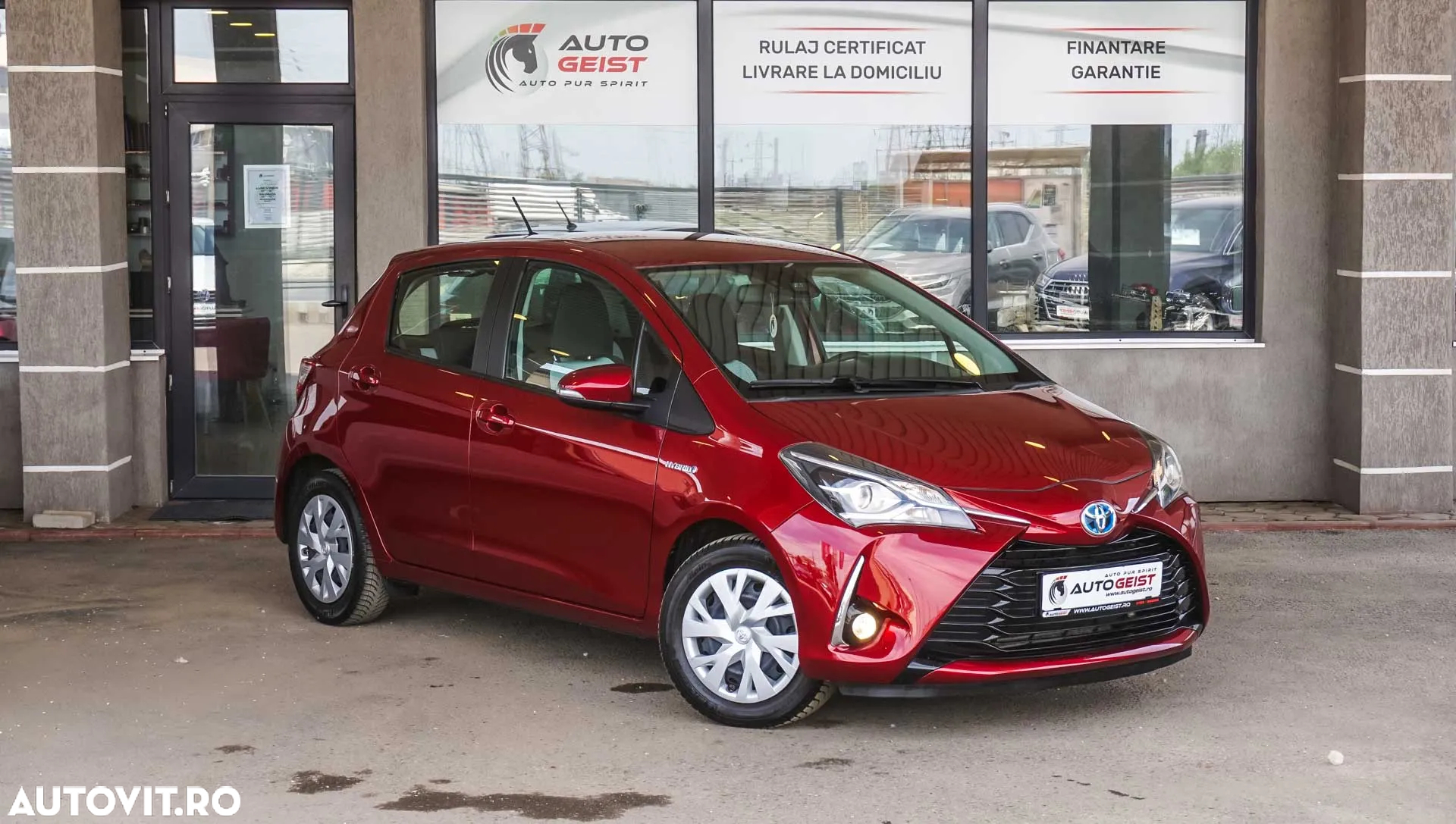 Toyota Yaris Hybrid 1.5 VVT-i Life - 3