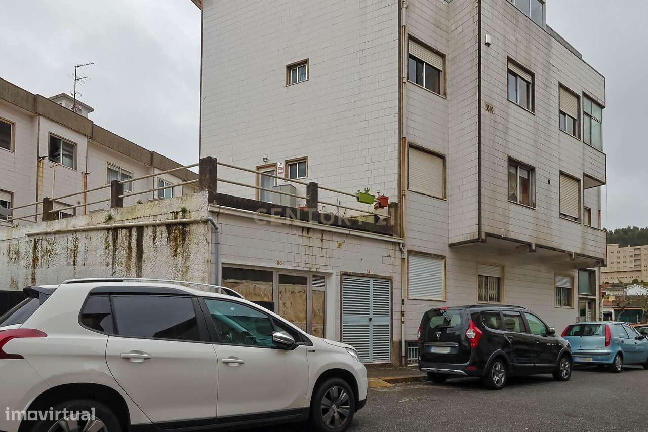 Galeria com 8 espaços comerciais - Grande imagem: 5/24