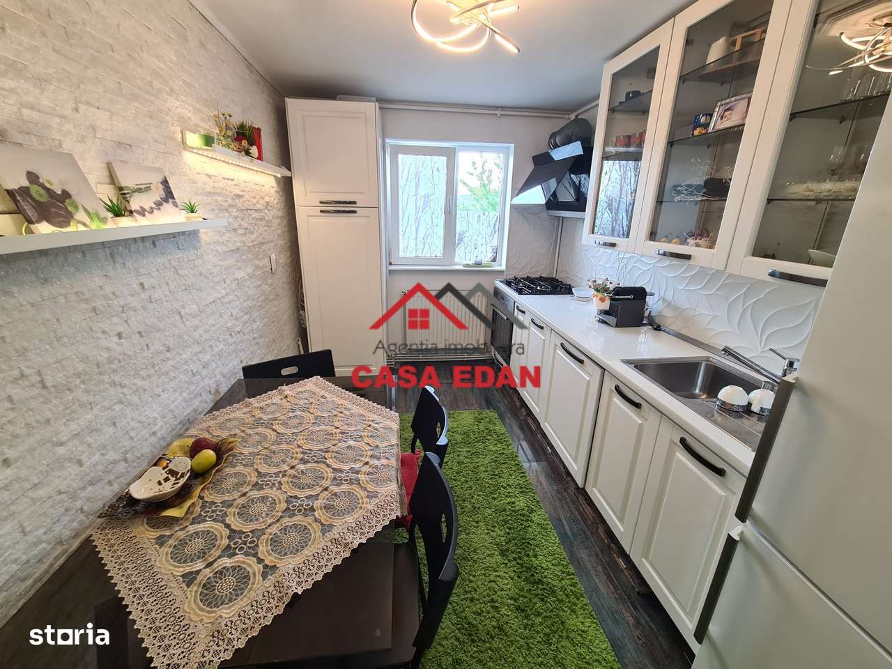 Ap 4 cam in Campina--103.000e-9