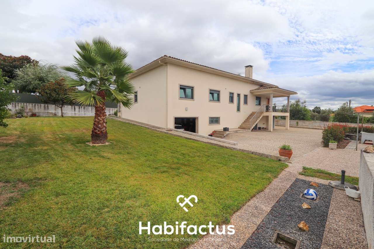 Moradia V4 Isolada com Jardim e Vista Panorâmica – Em Couto de Cima- V-20