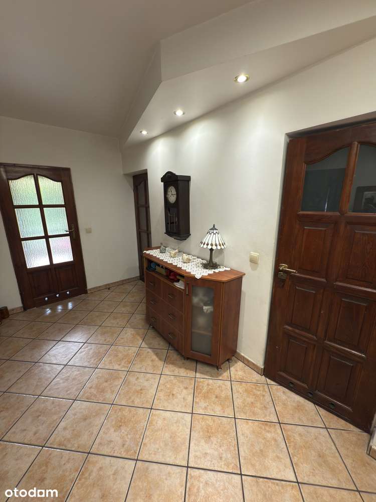 Atrakcyjny dom do wprowadzenia na Stradomiu OKAZJA !-10