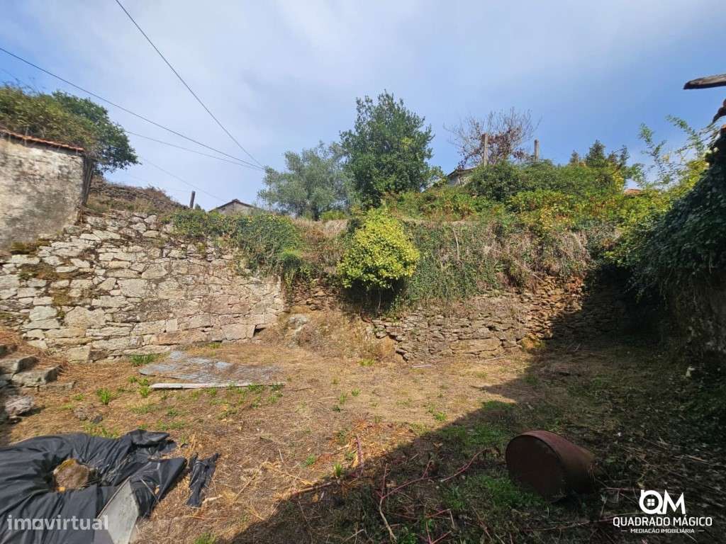 Uma casa por reinventar, 1.827 m² para sonhar, descubra este imóvel!-11