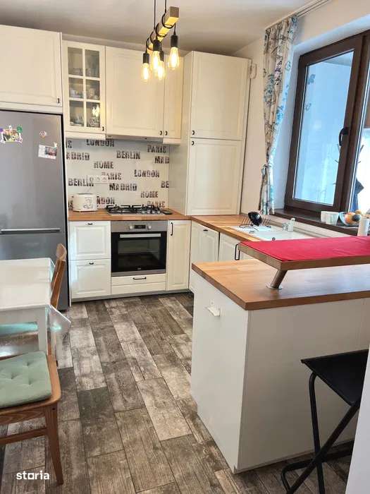 Vila 4 camere | Duplex | Otopeni | Mobilata | Utilata | Centrala | Pod - Imagine principală: 4/8