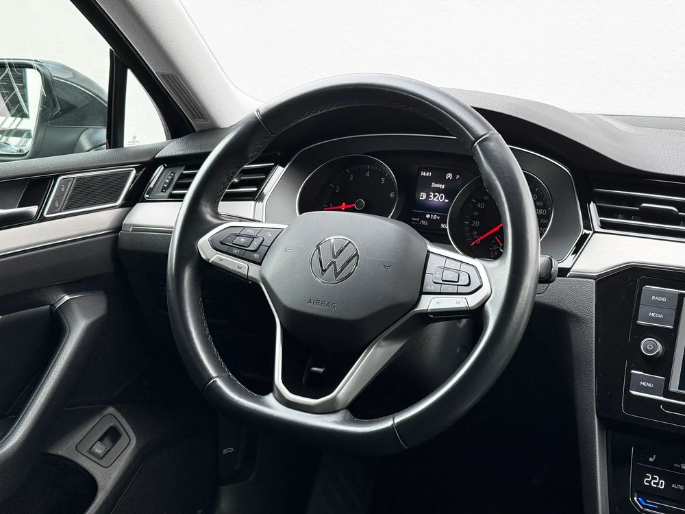 Volkswagen Passat 2.0 TSI Elegance DSG 190 KM — zdjęcie 7
