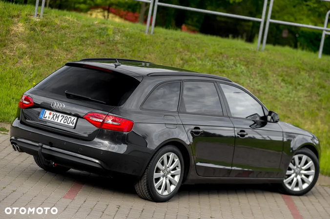 Audi A4 Avant 2.0 TDI DPF Ambition - 6