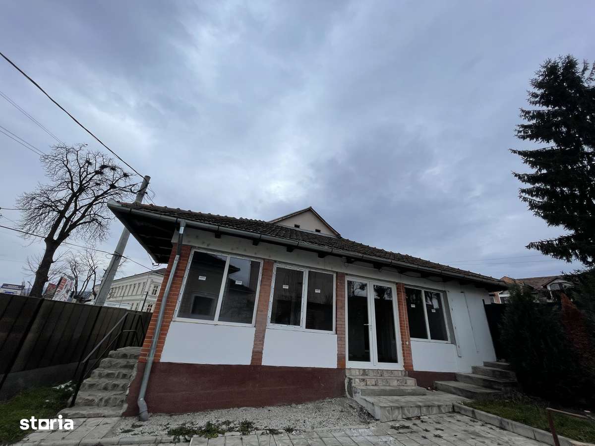 Proprietate (5 case) in punctul Zero al Orașului - Oportunitate rara! - Imagine principală: 5/11