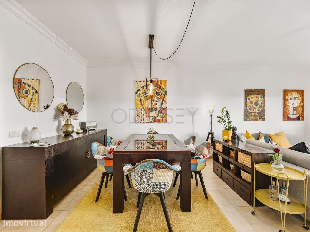 Deslumbrante Moradia Geminada com Piscina Privada e Vista Panorâmic... - Grande imagem: 4/36