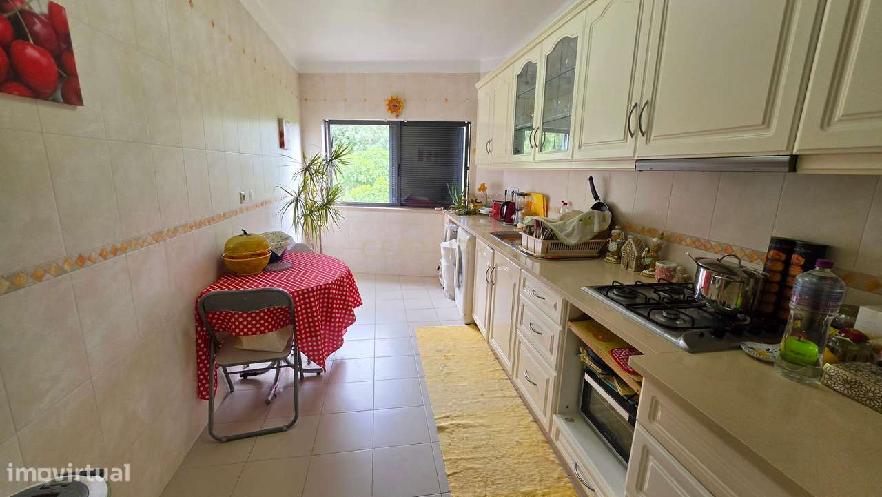 Apartamento Duplex T5 no centro de Palmela-23