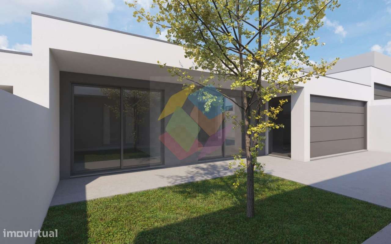 Moradia T3 Térrea Geminada de 3 frentes – Travanca, Santa Maria da-16