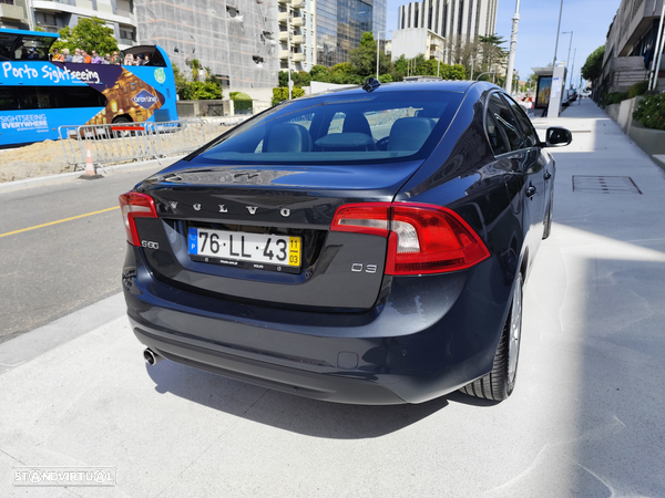 Volvo S60 D3 Momentum - 6