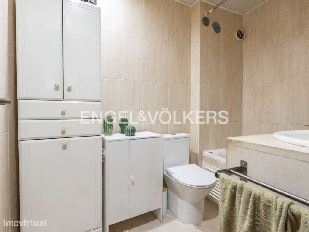 Apartamento T2 mobilado na Quinta do Texugo-14